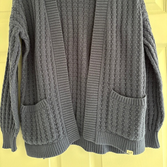 Abercrombie Kids Navy cardigan sweater size: 13/14 - Picture 5 of 5